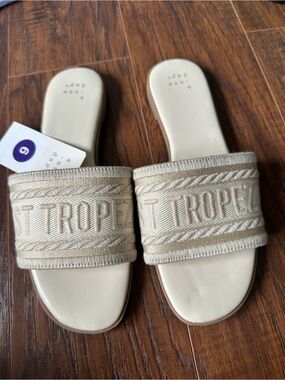 NWT Saint Tropez Embroidered Slide Sandals — Cream